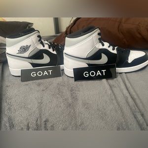 Brand new Air Jordan Mid 1’s “White Shadow”
Size 11.5 Men’s Never Worn